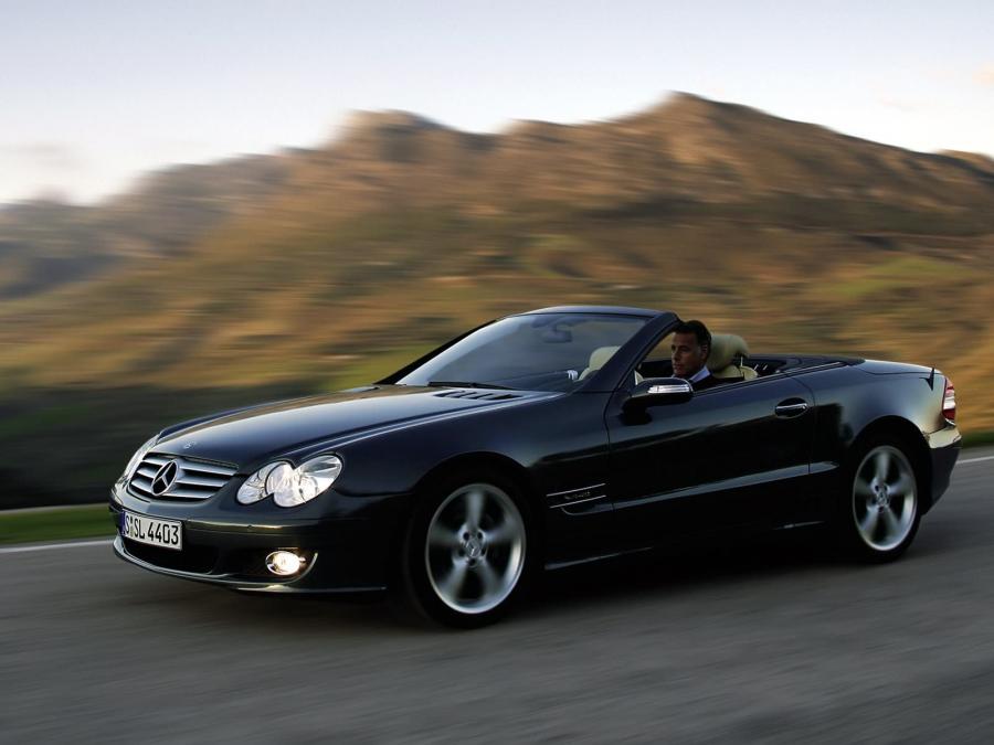 Mercedes-Benz SL600 2006 года  (фото 20 из 24)